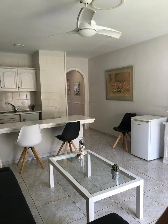 Apartamento De 1 Dormitorio En Victoria Court 2 Los Cristianos. Los Cristianos  Ngoại thất bức ảnh